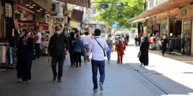 65 yaş üstüne koronavirüs kısıtlaması
