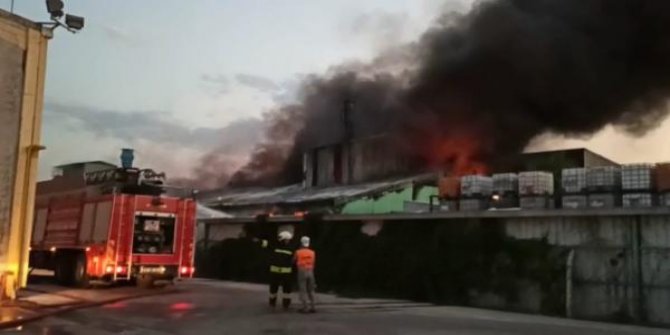 Antalya OSB'de, kimya fabrikasındaki patlama korkuttu