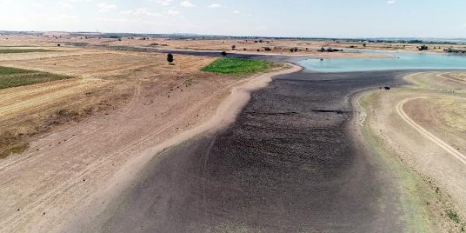 Kurtbey Göleti kuraklık nedeniyle kurudu, çiftçi tedirgin