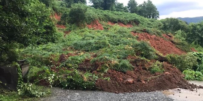 Trabzon'da şiddetli yağış can aldı