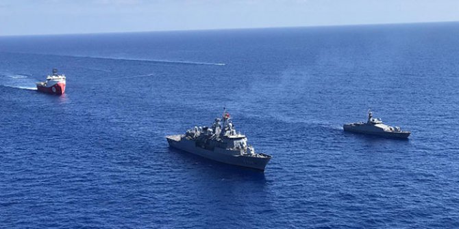 MSB: Kemalreis fırkateyni, Barbaros Hayrettin Paşa araştırma gemimize refakat ediyor