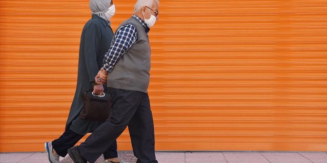 Manisa'da 65 yaş ve üstü vatandaşlara yeni Kovid-19 tedbirleri getirildi