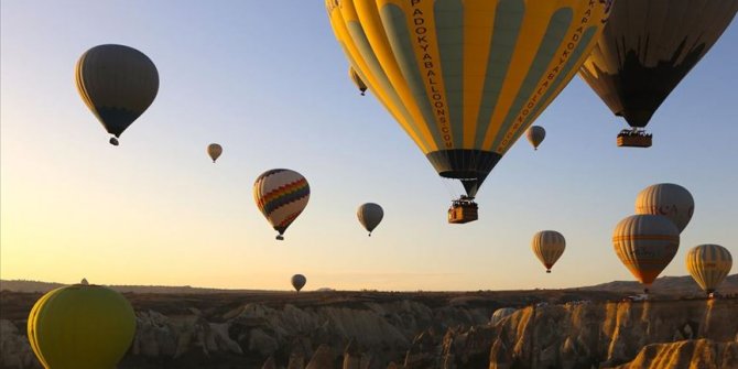 Ukraynalı turistlere Kapodokya'daki balon turlarında şartlı izin