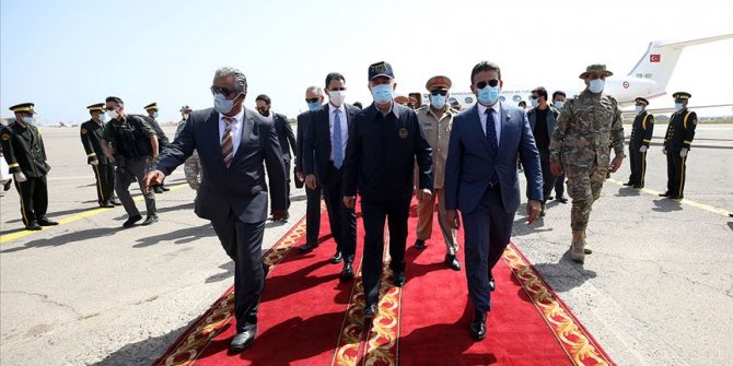 Milli Savunma Bakanı Hulusi Akar Libya'da