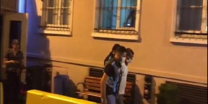 Fatih'te değnekçilik yapan kişi gözaltına alındı