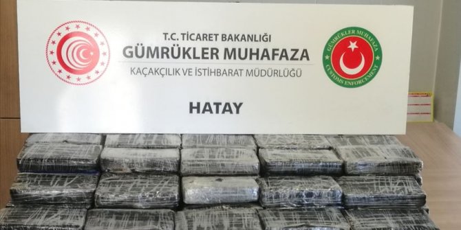 İskenderun'da bir gemide 72,6 kilogram kokain ele geçirildi
