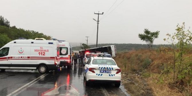Tekirdağ'da işçi servisi devrildi: 10 yaralı
