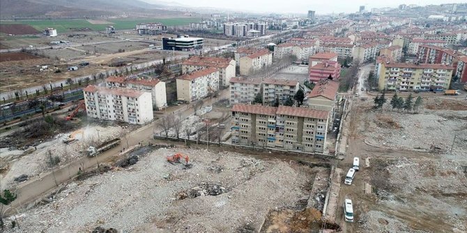 Elazığ ve Malatya'daki depremden etkilenenlerin elektrik ve doğal gaz faturaları 3 ay ertelenecek