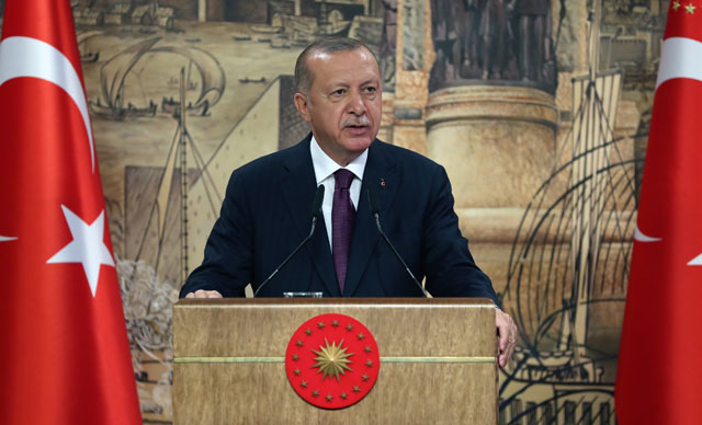 Erdoğan MYK'da uyardı: Rekabet etmeyin, uyumlu olun