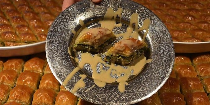 Gastronomi kentinin yeni lezzeti 'tahinli baklava'