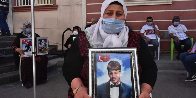 Diyarbakır annelerinden Panay: Emrah oradan kaç gel