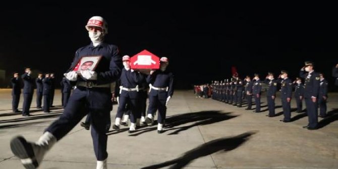 Mut'taki kazada yaralanan asker, tedavi gördüğü hastanede şehit oldu