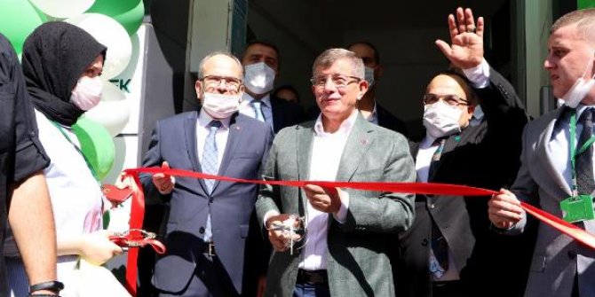 Davutoğlu: Doğal gaz bulunmasına çok sevindim