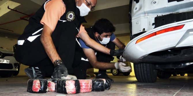 Bursa'da 'Fırtına-16' operasyonunda 100 bin uyuşturucu hap ele geçirildi