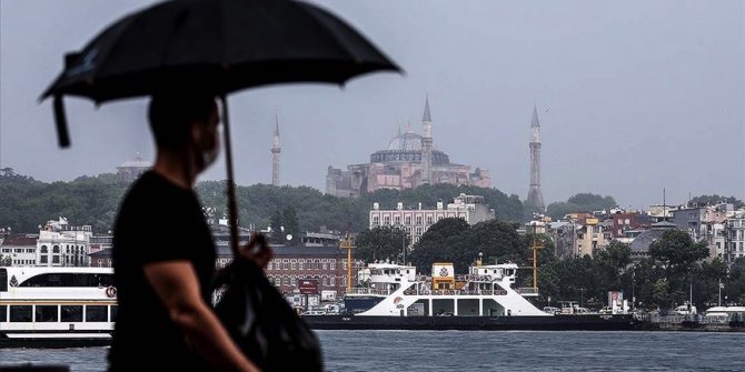 İstanbul'da öğleden sonra sağanak bekleniyor
