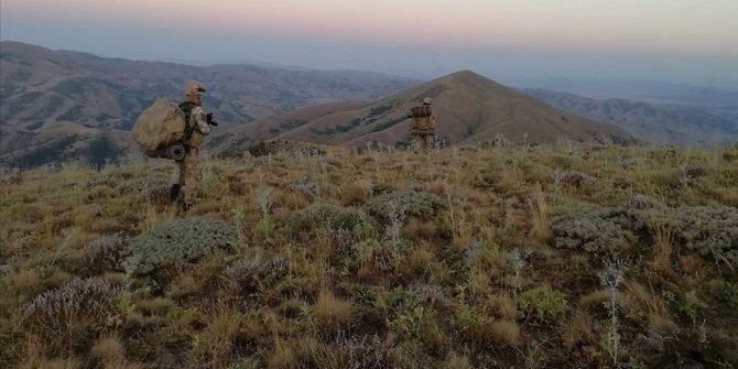 Diyarbakır'da narko-terör operasyonu sürüyor