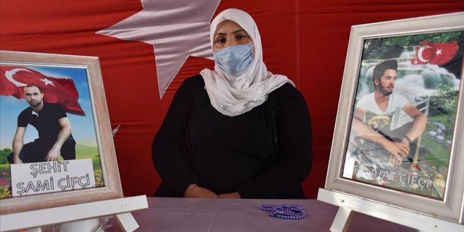 Diyarbakır anneleri dağdaki evlatlarına teslim olmaları için çağrıda bulundu