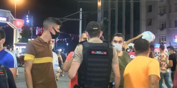 İstiklal Caddesi'nde maske denetimi