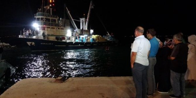 Tekneler av için denize açıldı, aileler sahilden uğurladı