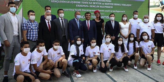 Başkentte 'Gençlerin Gelişimine Tenis ile Destek' Erasmus projesi tanıtıldı