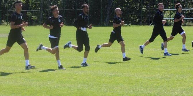 Sakaryasporlu 2 futbolcuda 'Covid-19' çıktı