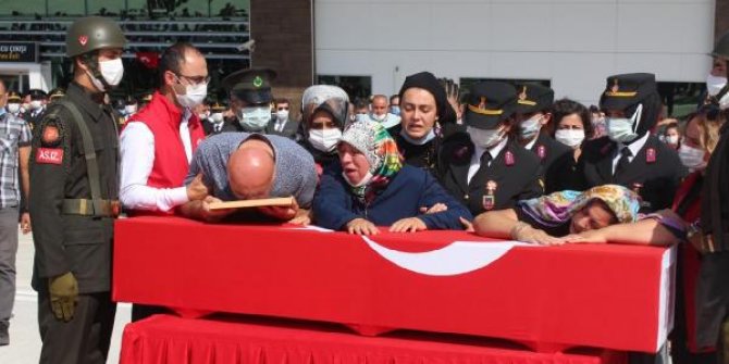 Kaza şehit olan Piyade Uzman Çavuş Furkan Erbil, toprağa verildi