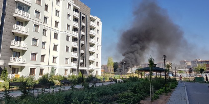 Konut sakinleri, geri dönüşümcülerden şikayetçi