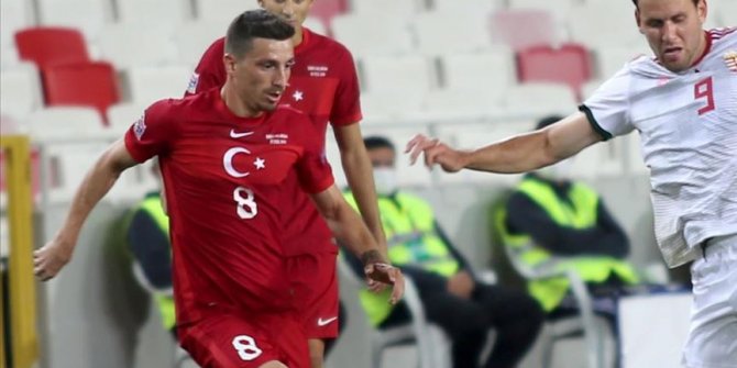 A Milli Futbol Takımı'nda Mert Hakan Yandaş aday kadrodan çıkarıldı