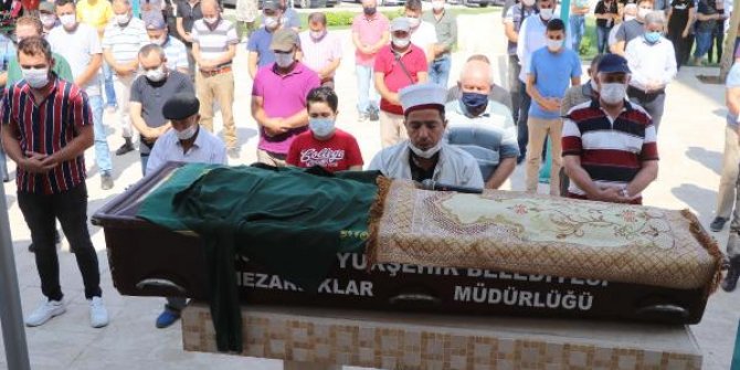 Fabrika yangınında hayatını kaybeden iki işçi, toprağa verildi