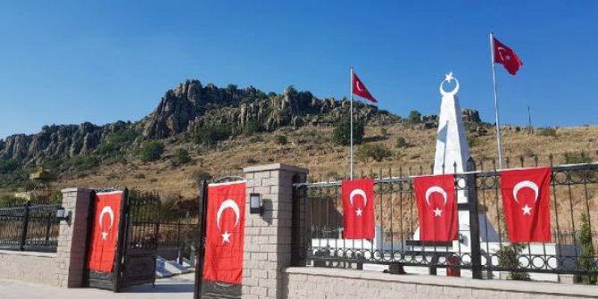 Afyonkarahisar'da mühimmat deposu patlaması şehitleri anıldı