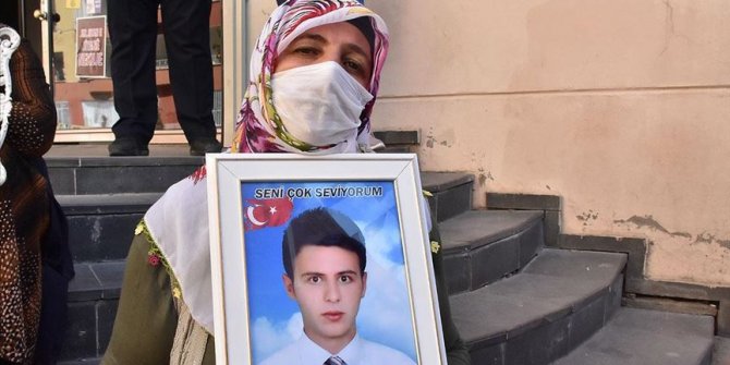 Diyarbakır annelerinden Övünç: Allah'ın izniyle devletimizin gücüyle oğlumu onların elinden alacağım