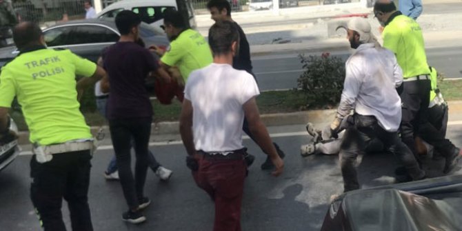 Beylikdüzü'nde trafik kazası sonrası kavgaya biber gazlı müdahale