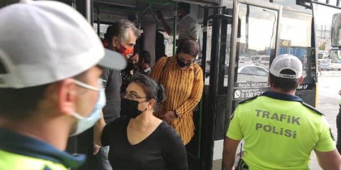 40 kişiyle sosyal mesafesiz minibüs yolculuğu