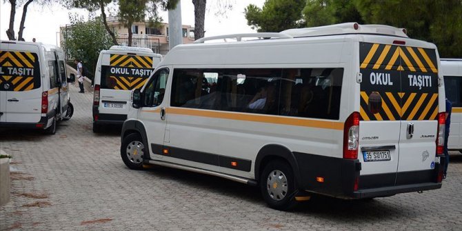 Öğrenciler, okullar kapanana kadar servisin aynı koltuğunda oturacak