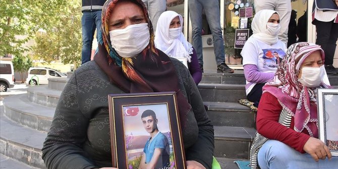 Diyarbakır annesi Demir: Oğlum gel güvenlik güçlerimize teslim ol