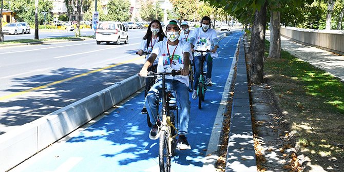 Dünyanın dört bir yanından, pedal çevirmek için geldiler