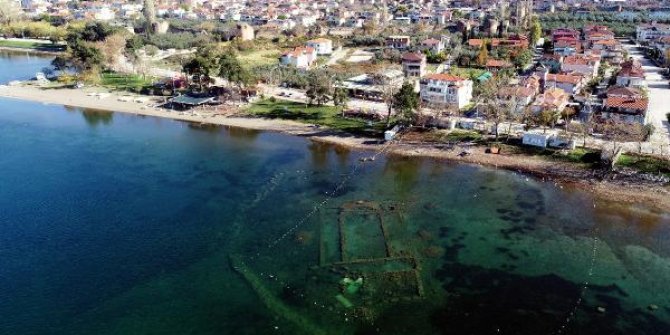 Sular çekildi, 2 bin yıllık bazilika yeniden görüldü