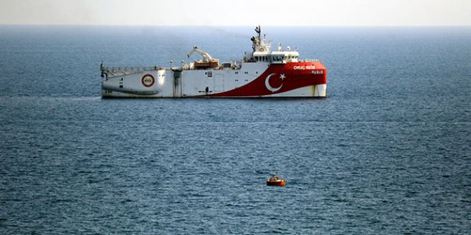 Oruç Reis, Antalya açıklarına demirledi