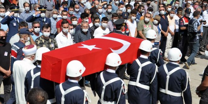 Şehit Jandarma Astsubay Kıdemli Çavuş Sinan Aktay Konya'da son yolculuğuna uğurlandı