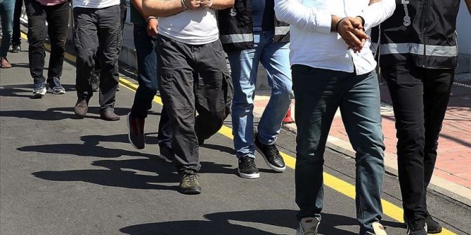 İzmir merkezli 28 ilde yürütülen FETÖ soruşturmasında 66 kişi hakkında gözaltı kararı verildi