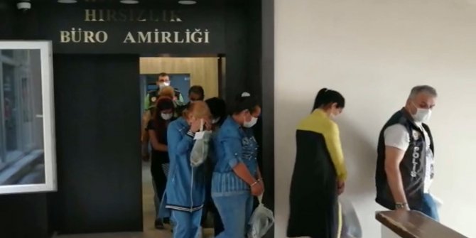 Şampuan kutusu parçalarıyla girdikleri 11 evi soyan 5 kadın tutuklandı