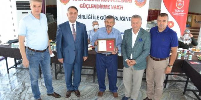 Otomobilini 25 bin TL'ye satıp TSK Güçlendirme Vakfı'na bağışladı