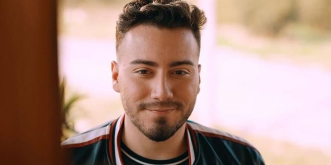 Covid-19'a yakalanan YouTuber Enes Batur  yurda yerleştirildi