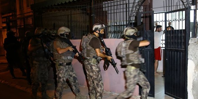 Adana'da organize suç örgütü operasyonunda 35 adrese baskın: 23 gözaltı