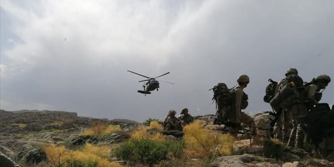 Hakkari kırsalında iki terörist etkisiz hale getirildi