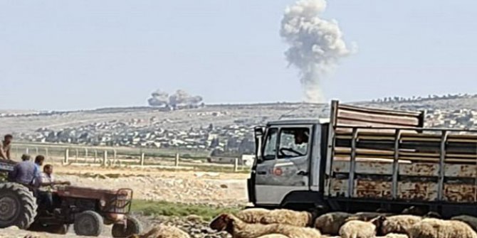 Rus uçakları, Suriye'nin İdlib kentinin güneyini bombalıyor