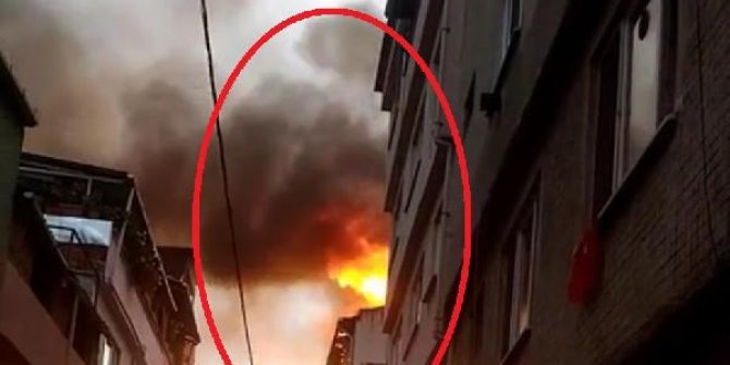 Yangında ev küle döndü, mahalleli sosyal mesafeyi unuttu