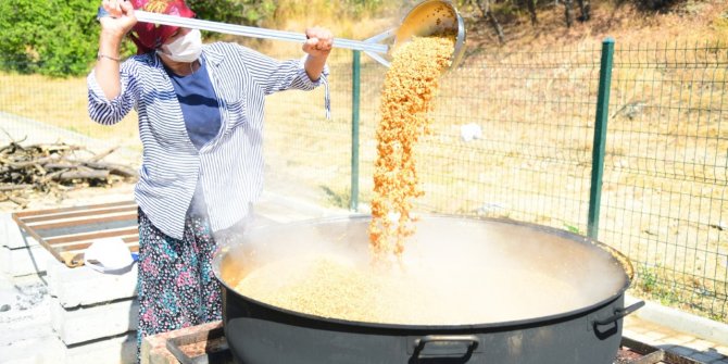 Bulgur kaynatma sezonu başladı