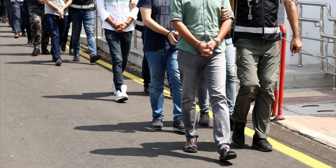 Balıkesir merkezli 21 ilde FETÖ operasyonu: 24 gözaltı