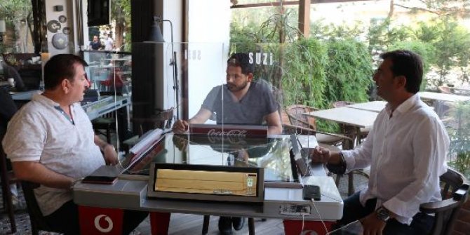 Koronavirüs önlemli dijital oyun masası üretti